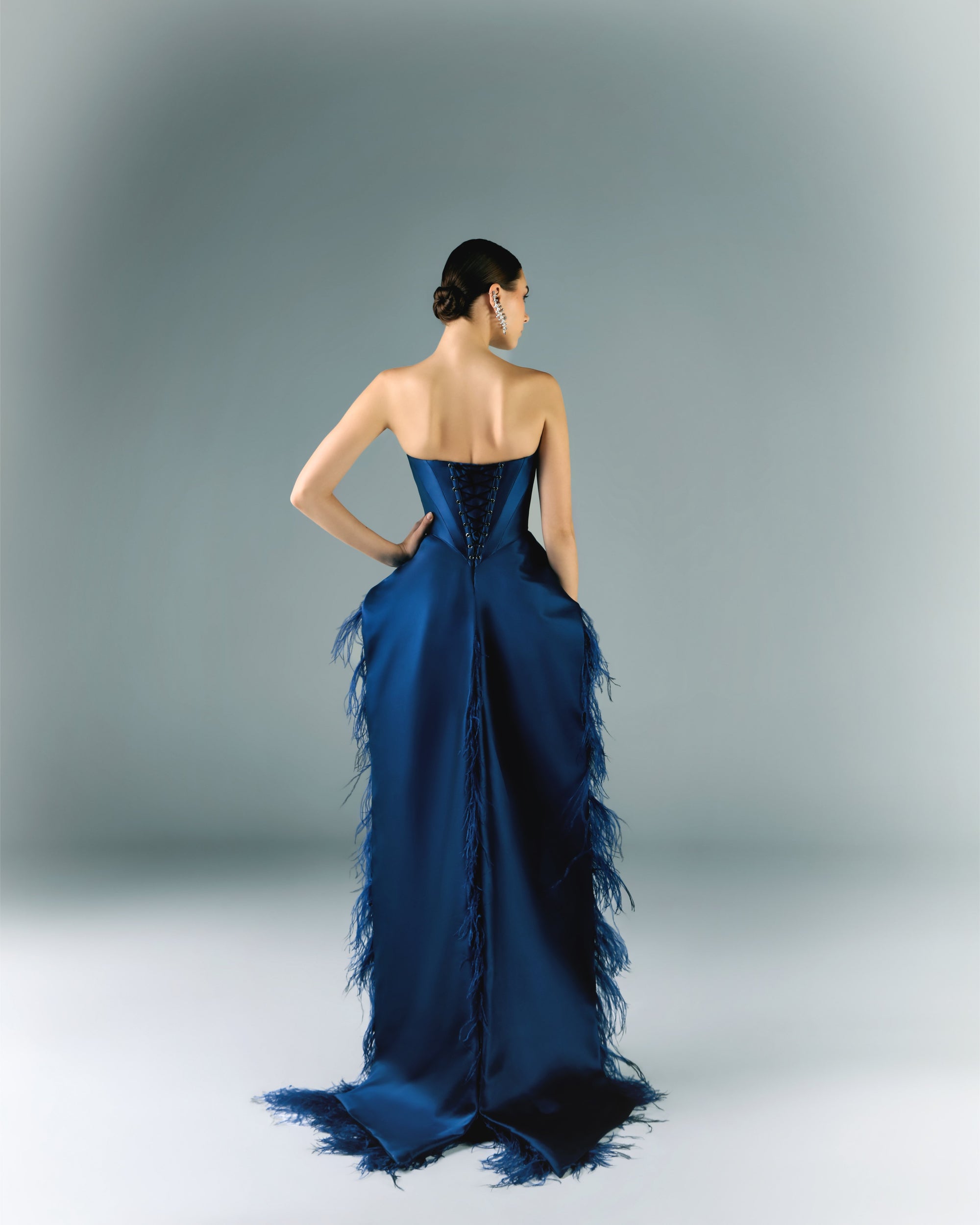 elio corset dress Mikado Corset With Feathers And Pants 50